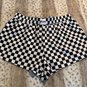 NWOT Black and White Checkered Women's Shorts SIZE 2X